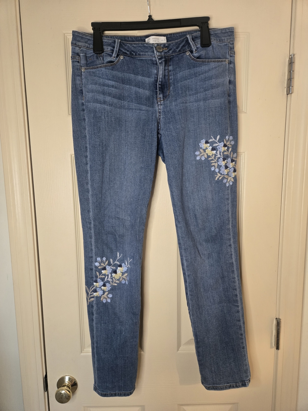 J. Jill Medium Blue Straight-Leg Jeans with Blue and Cream Floral Embroidery